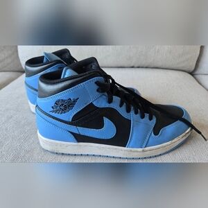 Nike Air Jordan Sneakers - Black and Blue